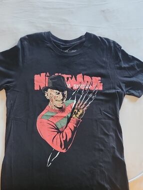 Men's Black Short-Sleeve Horror Shirt With Freddy Krueger On The Front.